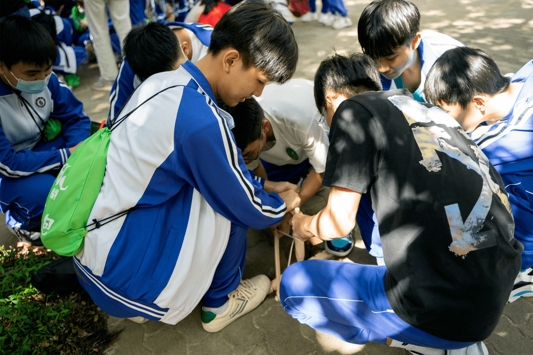 射击半决赛上演强强对话，荆楚犀牛队强势反弹江南飞鹰队，团队配合流畅；韧性比赛的样板的简单介绍-九游登录入口